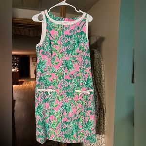 EUC Lilly Pulitzer Shift size 10